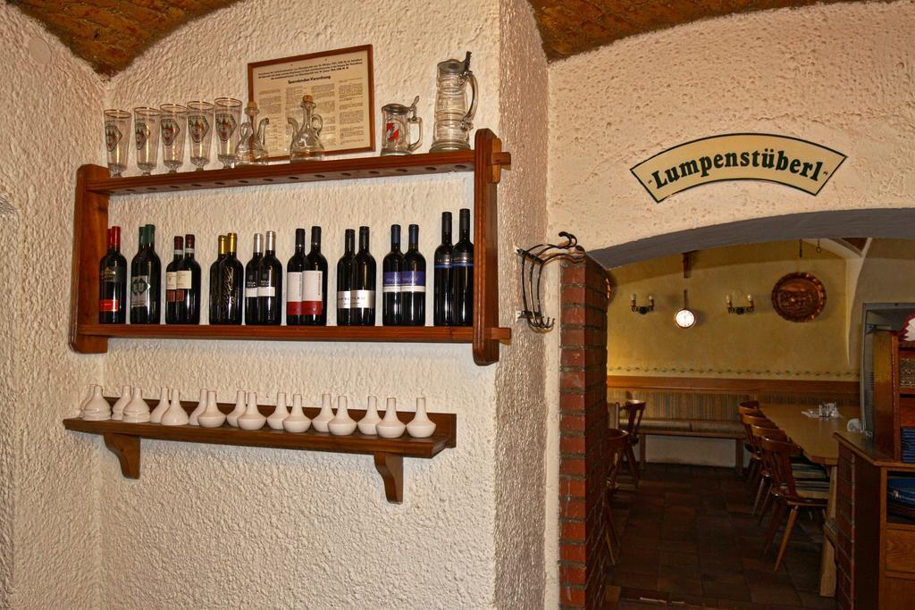Stiftsgasthof Hochburg Hochburg-Ach Exterior foto