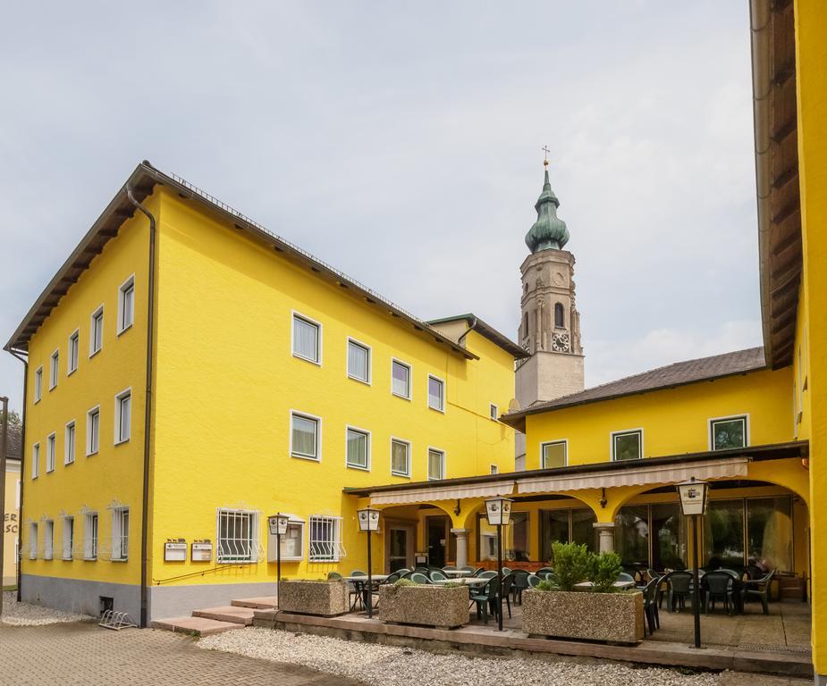 Stiftsgasthof Hochburg Hochburg-Ach Exterior foto